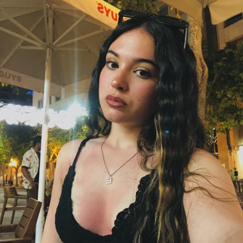 Erika V.