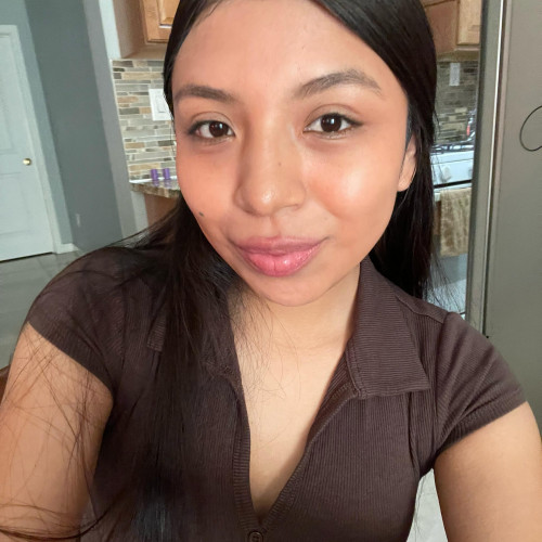 Aura M. profile photo