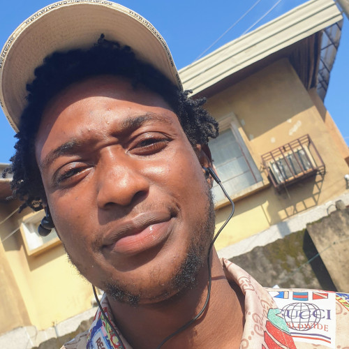 Miracle  E. profile photo