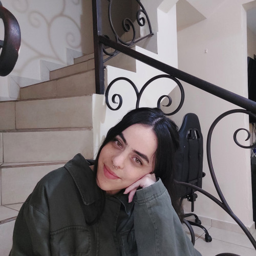 Dani E.