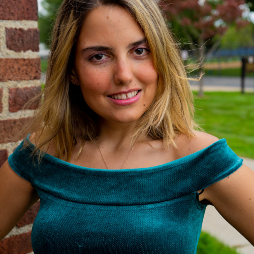 Aida M. profile photo