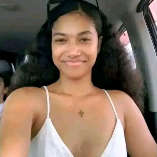 anna j. profile photo