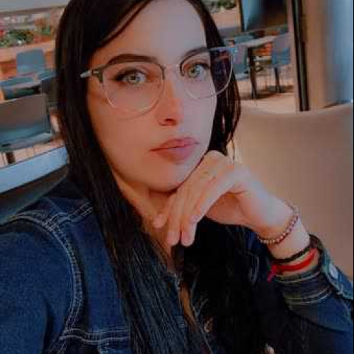 yuliana y. profile photo
