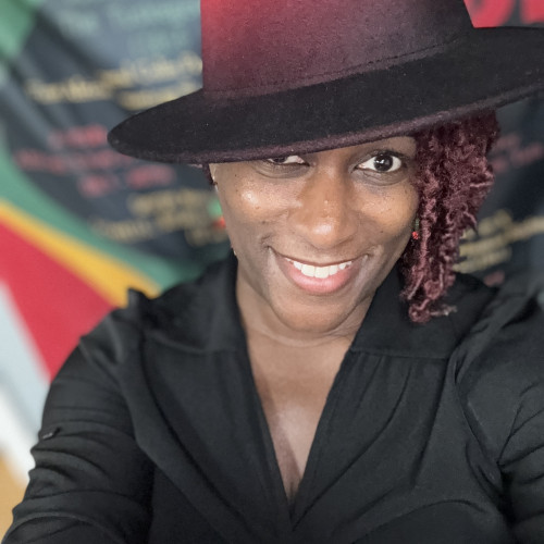 MsElaine V. profile photo