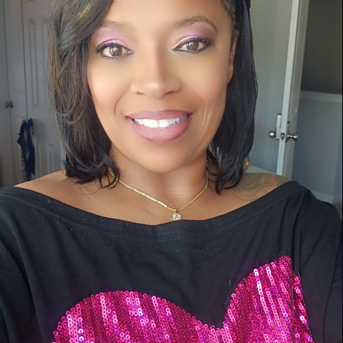 Derekia L. profile photo