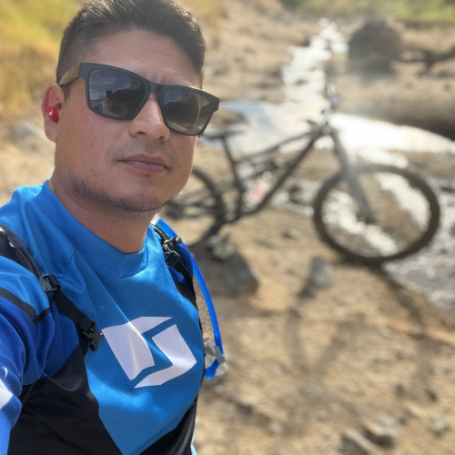 Jon L. profile photo