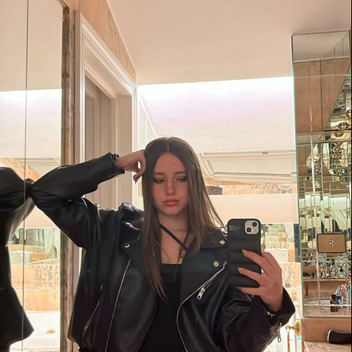 Roo M. profile photo