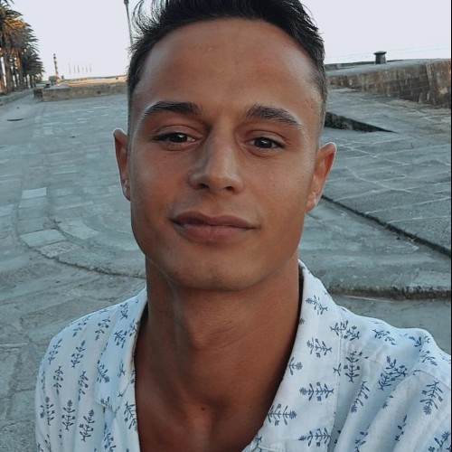 Carlos B.