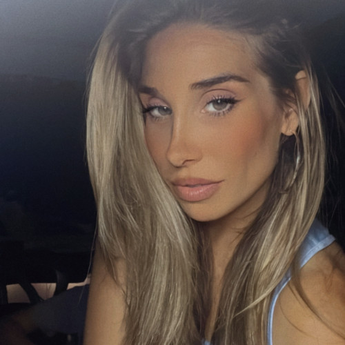 Annie V. profile photo