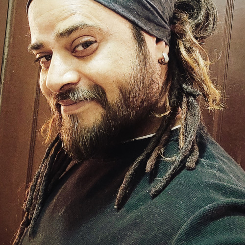 Yogi S.