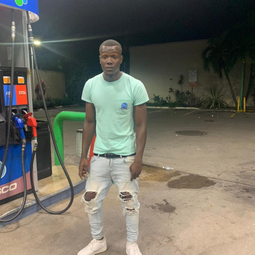 Kemmar R. profile photo