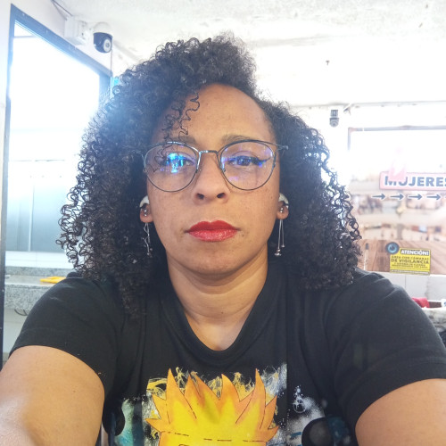 Yenis V. profile photo