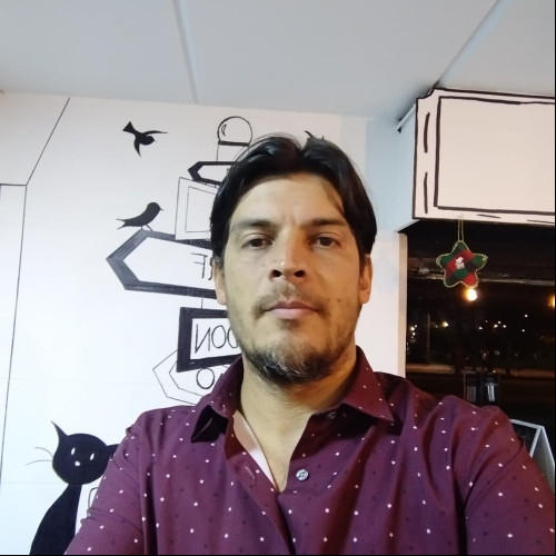 Jhon J.