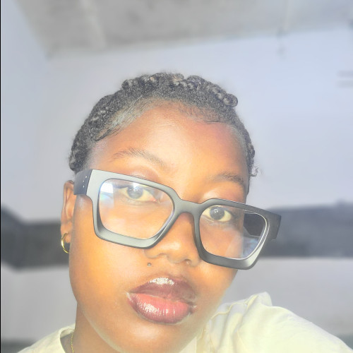 Esther O. profile photo