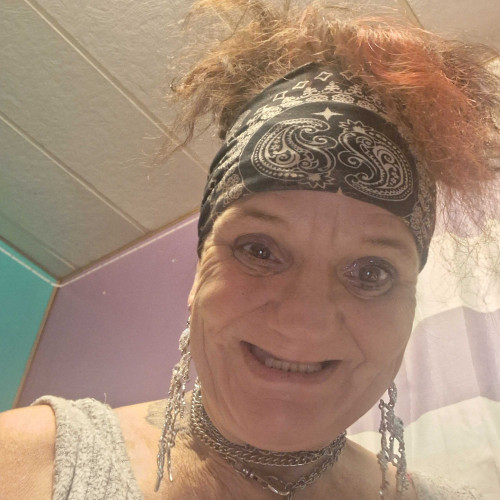 gloria L. profile photo