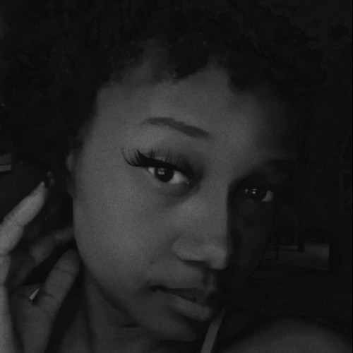vinozi b. profile photo