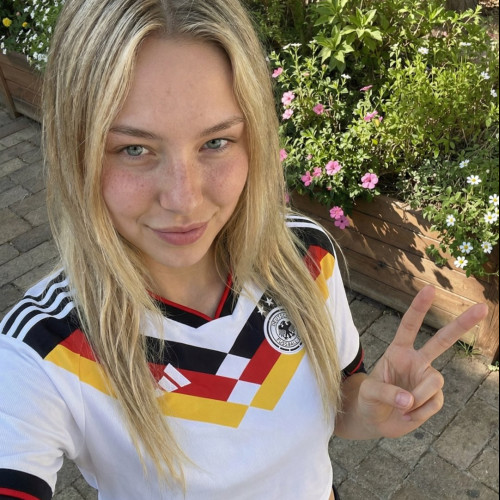 Sexy  B. profile photo