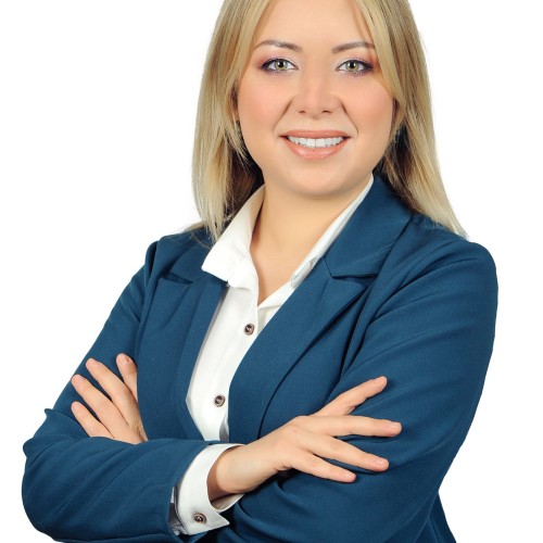 damla t. profile photo