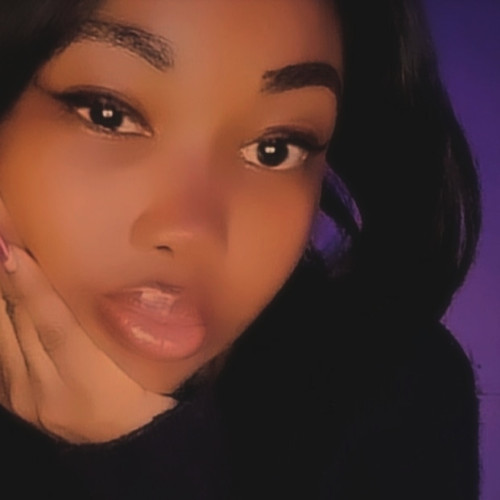 Leona T.