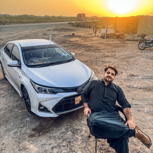 Farzan B. profile photo