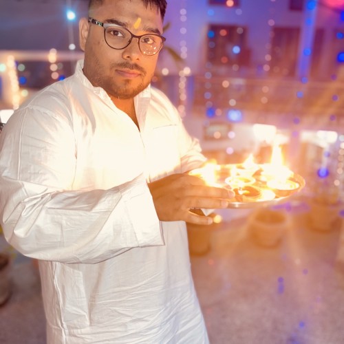 RAVI Y.