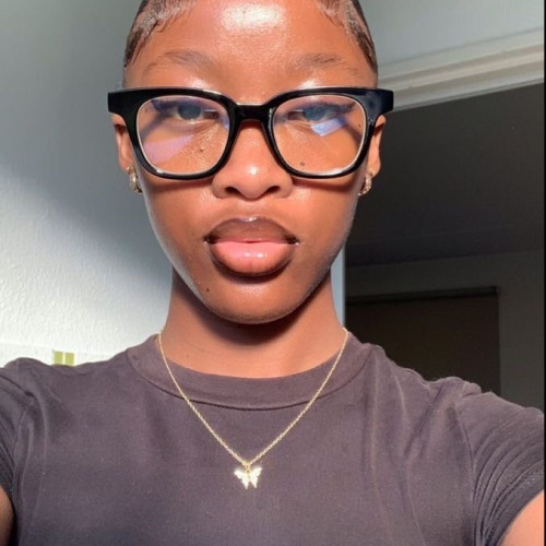 Evine M. profile photo