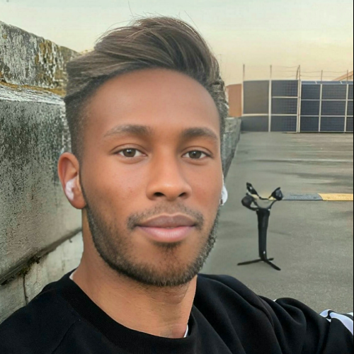 Max  J. profile photo