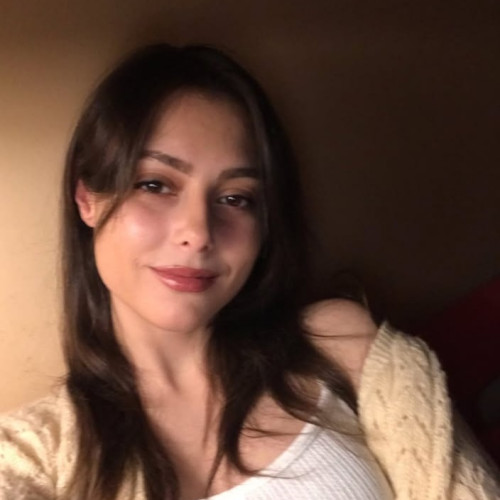 Luna R. profile photo
