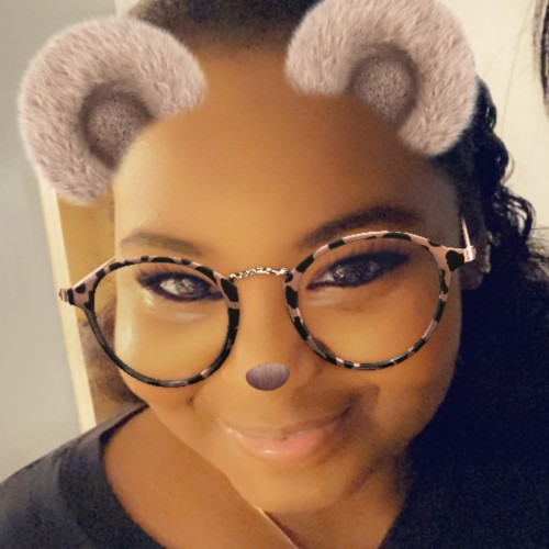 Deneila b.