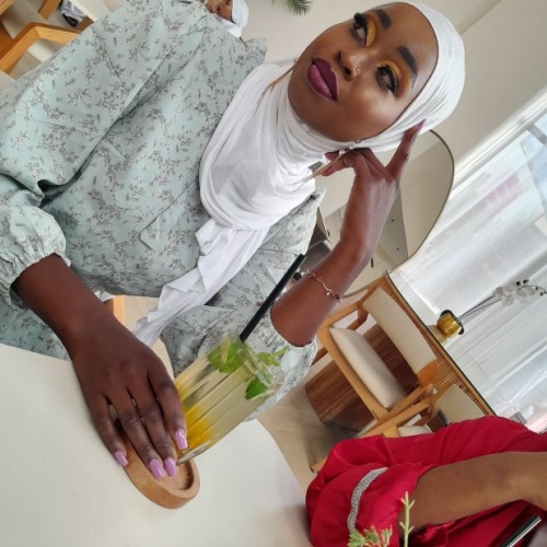 Sharifa  P.
