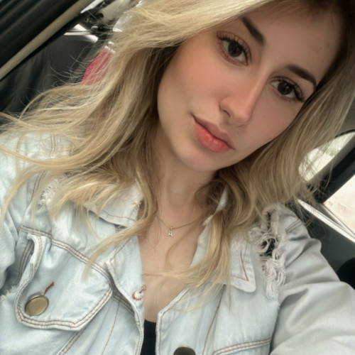 Aline R. profile photo
