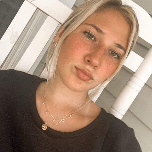 Hailey M.