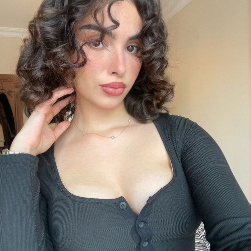 ikram b. profile photo