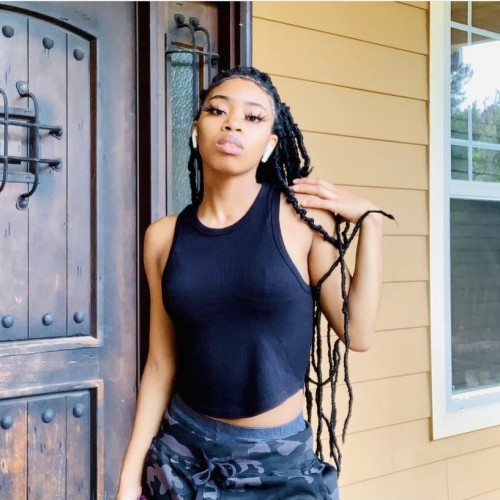 Felicity T.