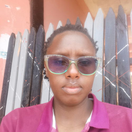 Esther M. profile photo