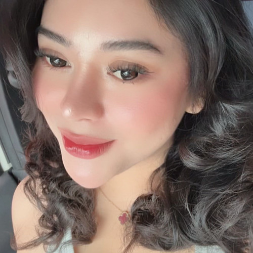 indah S. profile photo