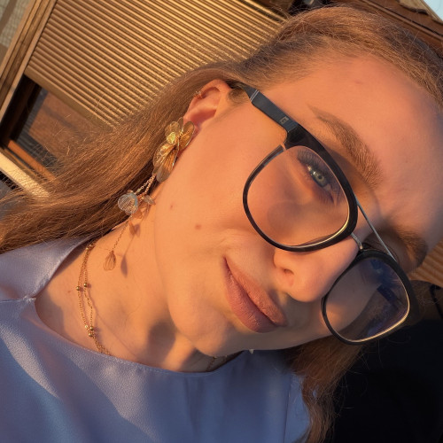 Cristina V. profile photo