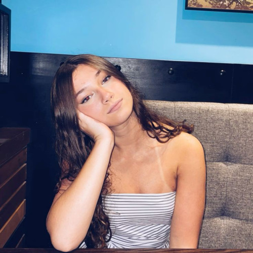 Polyana R. profile photo