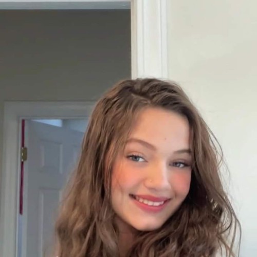Aya B. profile photo
