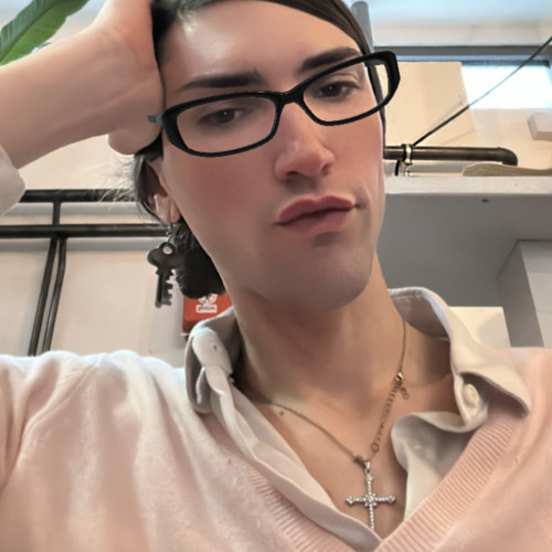 bloom d. profile photo