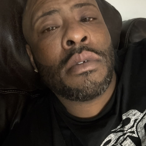 Flee w. profile photo