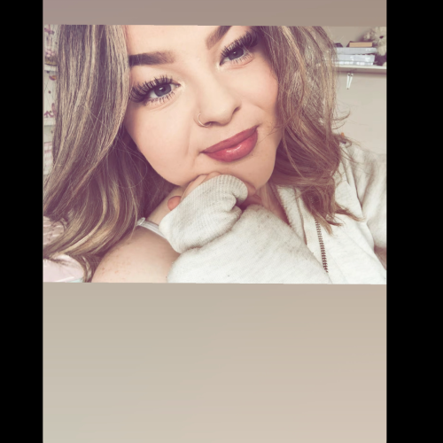 Lyra b. profile photo
