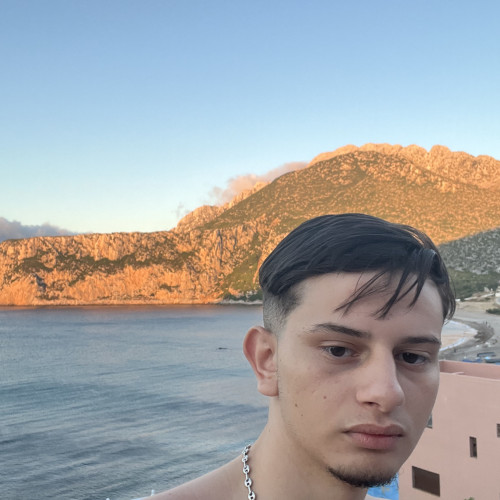 ilyas b. profile photo