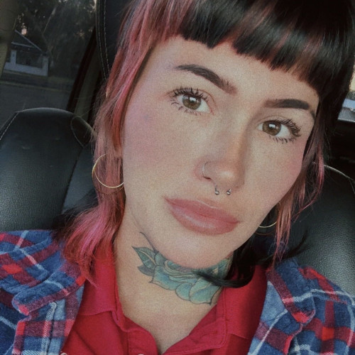 Ellie L. profile photo