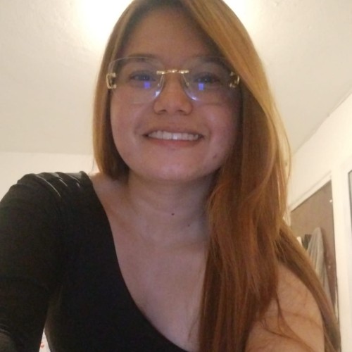 Dayana C.