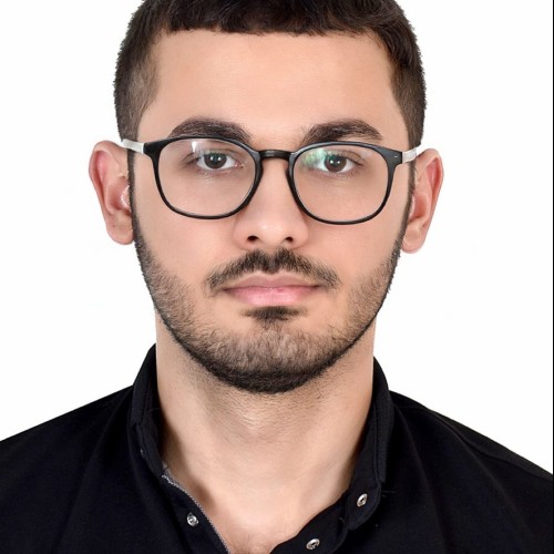 Ari R.