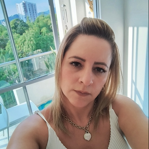 Luzma L. profile photo