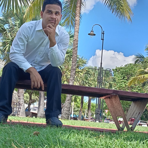 Carlos Miguel  D. profile photo