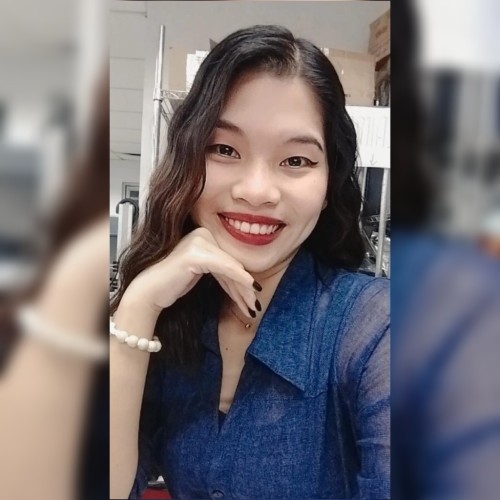 Ella S.