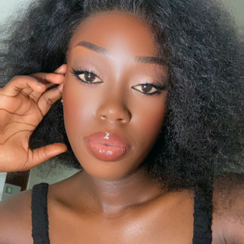 Binia L. profile photo